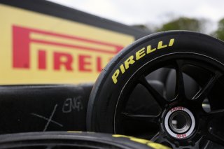 Pirelli
