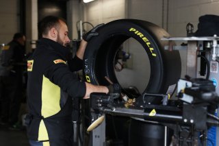 Pirelli
