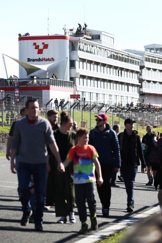 Fans at the Autograph Session in the Pitlane
