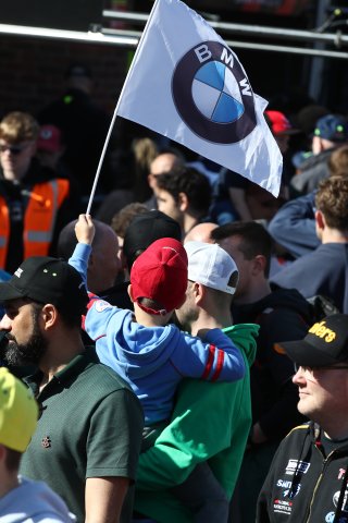 Fans at the Autograph Session in the Pitlane
