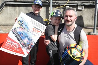 Fans at the Autograph Session in the Pitlane
