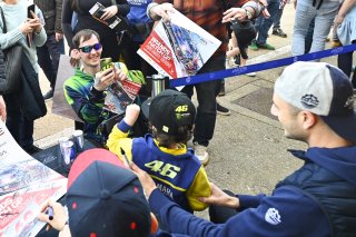 Fans at the Pitlane Autograph Session
