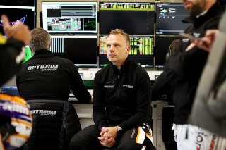 #27 - Optimum Motorsport - Mark RADCLIFFE - Ollie MILLROY - Fran RUEDA - Rob BELL - McLaren 720S GT3 EVO 
