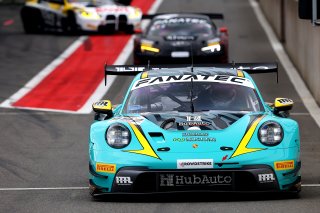 #992 - HubAuto Racing - Kevin ESTRE - Patrick Pilet - Laurens VANTHOOR - Porsche 911 GT3 R (992) 
