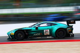 #21 - Comtoyou Racing - Charles CLARK - Sam DEJONGHE - Matisse LISMONT - Xavier MASSEN - Aston Martin Vantage AMR GT3 EVO
