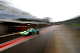 #21 - Comtoyou Racing - Charles CLARK - Sam DEJONGHE - Matisse LISMONT - Xavier MASSEN - Aston Martin Vantage AMR GT3 EVO 
