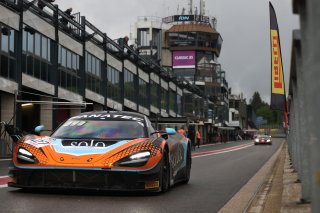 #27 - Optimum Motorsport - Mark RADCLIFFE - Ollie MILLROY - Fran RUEDA - Rob BELL - McLaren 720S GT3 EVO
