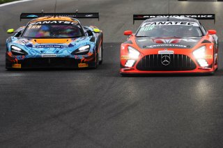 #158 - Garage 59 - Mark SANSOM - Christopher SALKELD - Nicolai KJAERGAARD - James BALDWIN - McLaren 720S GT3 EVO, #4 - CrowdStrike By Riley - George KURTZ - Colin BRAUN - Ian JAMES - Nicky CATSBURG - Mercedes-AMG GT 3EVO
