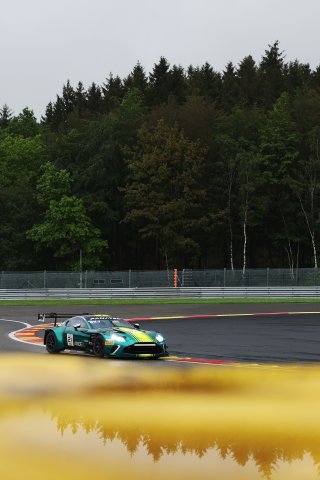 #21 - Comtoyou Racing - Charles CLARK - Sam DEJONGHE - Matisse LISMONT - Xavier MASSEN - Aston Martin Vantage AMR GT3 EVO
