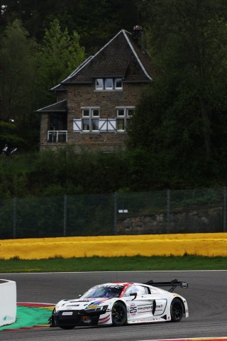 #25 - Sainteloc Racing - Paul EVRARD - Gilles MAGNUS - Jim PLA - Audi R8 LMS GT3 EVO II

