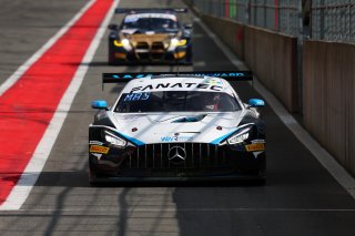 #57 - Winward Racing - Tanart SATHIENTHIRAKUL - Colin CARESANI - Daan ARROW - Esteban MASSON - Mercedes-AMG GT3 EVO

