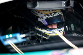 #992 - HubAuto Racing - Kevin ESTRE - Patrick Pilet - Laurens VANTHOOR - Porsche 911 GT3 R (992) 

