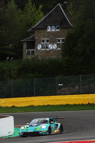 #992 - HubAuto Racing - Kevin Estre - Patrick Pilet - Laurens VANTHOOR - Porsche 911 GT3 R (992)
