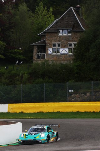 #992 - HubAuto Racing - Kevin Estre - Patrick Pilet - Laurens VANTHOOR - Porsche 911 GT3 R (992)
