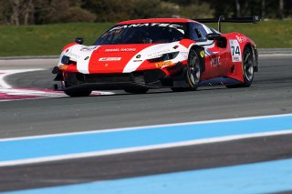 #74 - Kessel Racing - John HARTSHORNE - Ben TUCK -  Matthew BELL - Ferrari 296 GT3 
