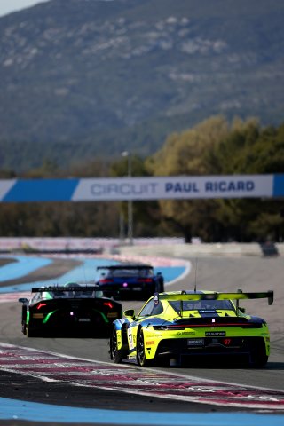 #97 - Rutronik Racing - Dustin BLATTNER - Dennis MARSCHALL - Loek HARTOG - Porsche 911 GT3 R (992) 
