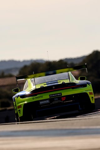 #97 - Rutronik Racing - Dustin BLATTNER - Dennis MARSCHALL - Loek HARTOG - Porsche 911 GT3 R (992) 
