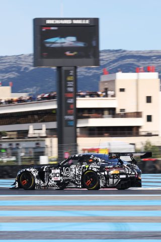 #90 - Madpanda Motorsport - Ezequiel PEREZ COMPANC - Patrick ASSENHEIMER - Mercedes-AMG GT3 EVO
