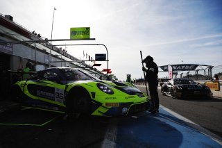 #96 - Rutronik Racing - Patric NIEDERHAUSER - Sven MÜLLER - Julien ANDLAUER - Porsche 911 GT3 R (992)
