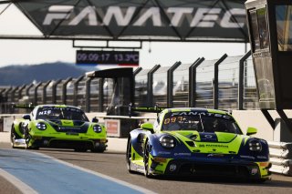#97 - Rutronik Racing - Dustin BLATTNER - Dennis MARSCHALL - Loek HARTOG - Porsche 911 GT3 R (992)
