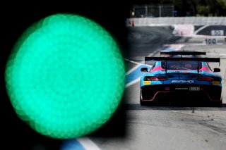 #60 - 2 Seas Motorsport - Martin KODRIC - Isa AL-KHALIFA - Lewis WILLIAMSON - Mercedes-AMG GT3 EVO 
