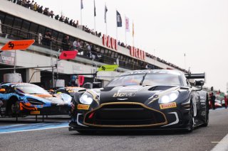 #34 - Walkenhorst Motorsport - David PITTARD - Henrique CHAVES - Ross GUNN - Aston Martin Vantage AMR GT3 EVO
