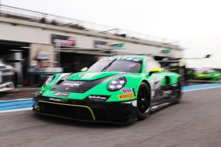 #54 - Dinamic GT - Philipp SAGER - Marvin DIENST - Guilherme MOURA DE OLIVEIRA - Porsche 911 GT3 R (992)
