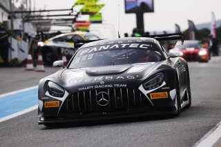 #77 - Haupt Racing Team - Arjun MAINI - Jusuf OWEGA - Michele BERETTA - Mercedes-AMG GT3 EVO
