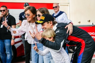 #998 - Rowe Racing - Max HESSE - Dan HARPER - Augusto FARFUS - BMW M4 GT3 Pitlane Celebrations
