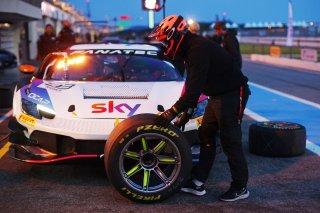 #93 - Sky Tempesta Racing - Christopher FROGGATT - Jonathan HUI - Eddie CHEEVER - Ferrari 296 GT3

