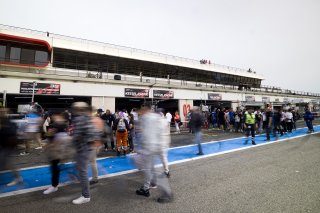 Autograph session and pit walk
