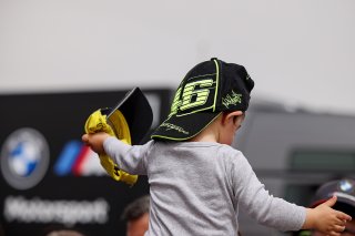 Autograph session and pit walk
