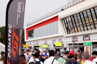 Autograph session and pit walk
