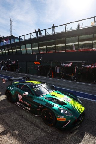 #21  Comtoyou Racing  Matisse LISMONT  James JAKES  Aston Martin Vantage AMR GT3 EVO

