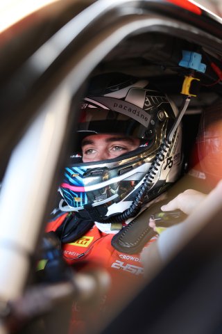#991 - Century Motorsport - Darren LEUNG - BMW M4 GT3
