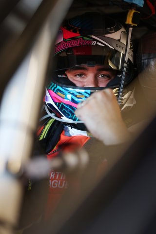 #991 - Century Motorsport - Darren LEUNG - BMW M4 GT3
