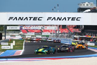 #7  Comtoyou Racing  Mattia DRUDI  Nicolas BAERT  Aston Martin Vantage AMR GT3 EVO
