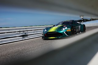 #21  Comtoyou Racing  Matisse LISMONT  James JAKES  Aston Martin Vantage AMR GT3 EVO
