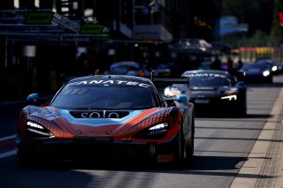 #27 - Optimum Motorsport - Mark RADCLIFFE - Ollie MILLROY - Fran RUEDA - Rob BELL - McLaren 720S GT3 EVO 
