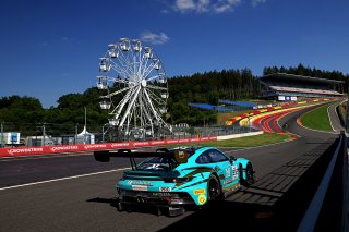 #992 - HubAuto Racing - Kevin Estre - Patrick Pilet - Laurens VANTHOOR - Porsche 911 GT3 R (992) 