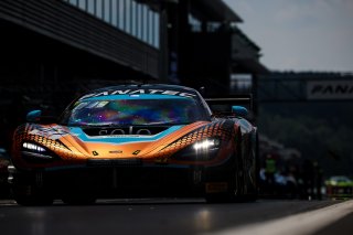 #27 - Optimum Motorsport - Mark RADCLIFFE - Ollie MILLROY - Fran RUEDA - Rob BELL - McLaren 720S GT3 EVO 