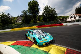 #992 - HubAuto Racing - Kevin Estre - Patrick Pilet - Laurens VANTHOOR - Porsche 911 GT3 R (992) 