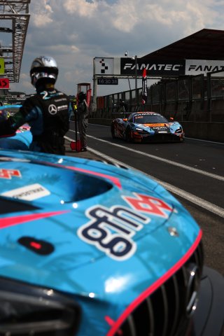 #188 - Garage 59 - Miguel RAMOS - Louis PRETTE - Adam SMALLEY - Marvin KIRCHH?FER - McLaren 720S GT3 EVO 