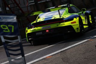 #97 - Rutronik Racing - Dustin BLATTNER - Dennis MARSCHALL - Loek HARTOG - Zacharie RICHARD ROBICHON - Porsche 911 GT3 R (992) 