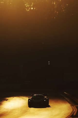 #100 - Team RJN - Alex BUNCOMBE - Chris BUNCOMBE - Jann MARDENBOROUGH - Josh Caygill - McLaren 720S GT3 EVO 