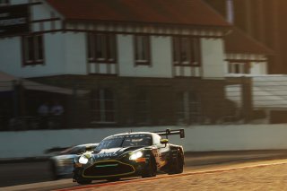 #35 - Walkenhorst Motorsport - Romain LEROUX - Lorcan HANAFIN - Maxime ROBIN - Aston Martin Vantage AMR GT3 EVO 