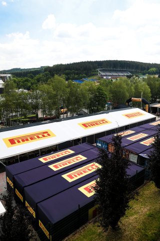 Pirelli
