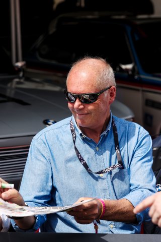 Legends autograph session