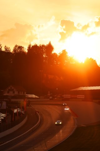 #96 - Rutronik Racing - Patric NIEDERHAUSER - Sven M?LLER - Julien ANDLAUER - Porsche 911 GT3 R (992) 
