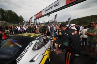 #10 - Boutsen VDS - Aurelien PANIS - Cesar GAZEAU - Roee MEYUHAS - Mercedes-AMG GT3 EVO 
